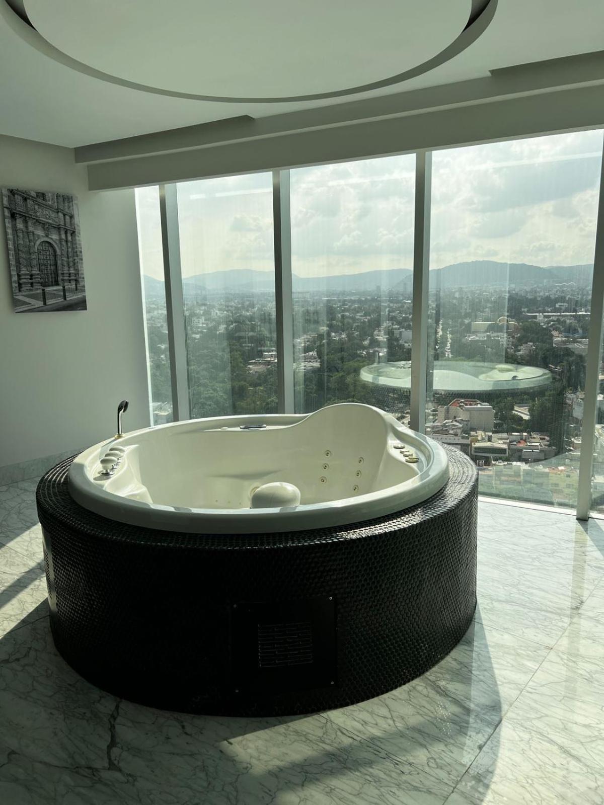 Baruk Guadalajara Hotel De Autor 外观 照片 A whirlpool bathtub
