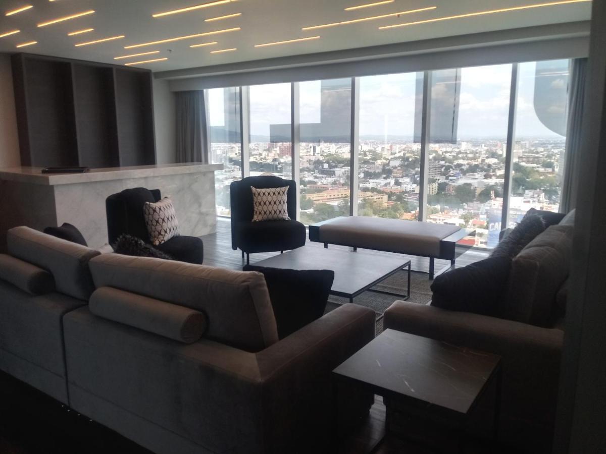 Baruk Guadalajara Hotel De Autor 外观 照片 The living room of a three-bedroom apartment